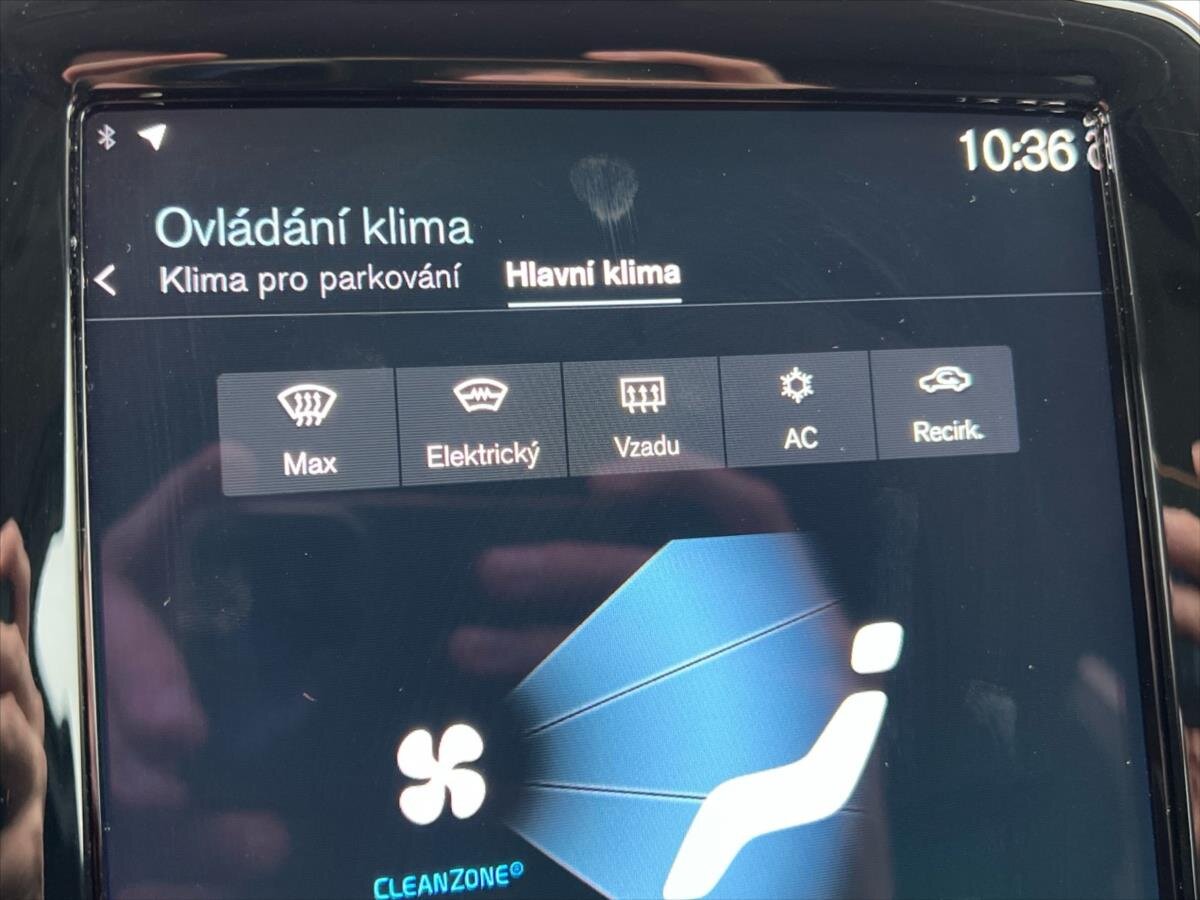 Volvo XC90 SUV / Terénní 2,0 l 173 kw