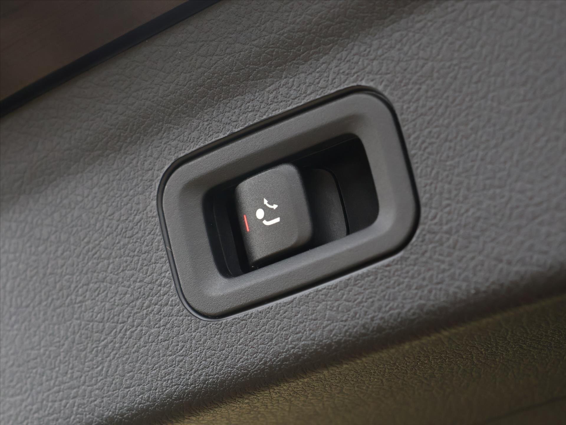 Mercedes-Benz GLE SUV / Terénní 3,0 l 270 kw