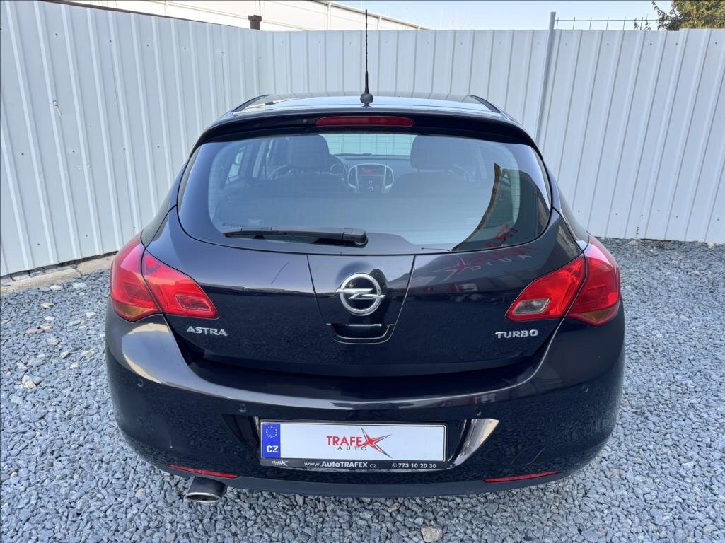 Opel Astra Hatchback 1,4 l 103 kw