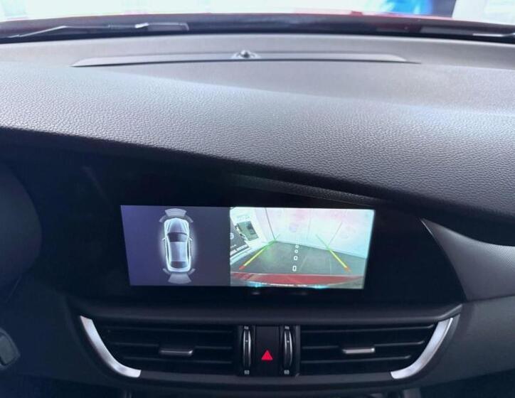 Alfa Romeo Giulia 11