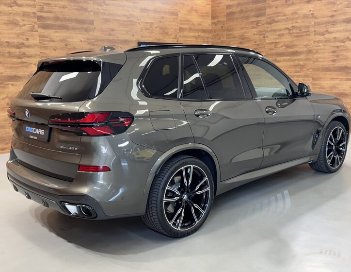 BMW X5 SUV / Terénní 3,0 l 250 kw
