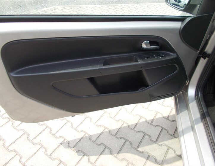 Volkswagen up! Hatchback 999,0 55 kw