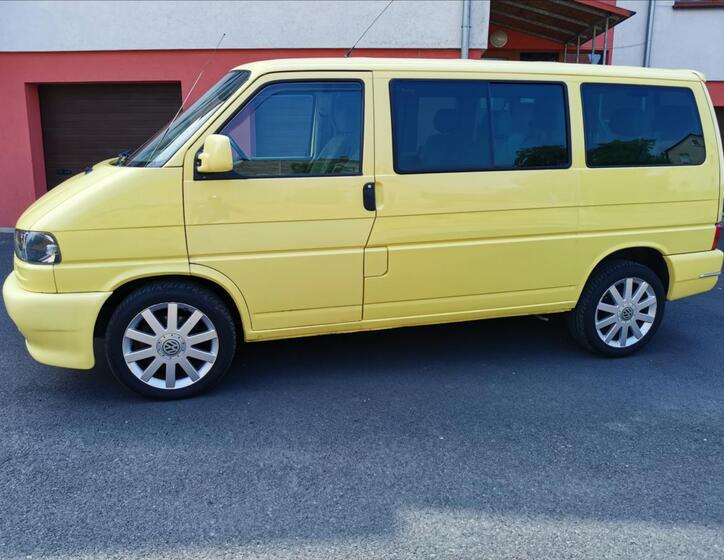 Volkswagen Multivan 11