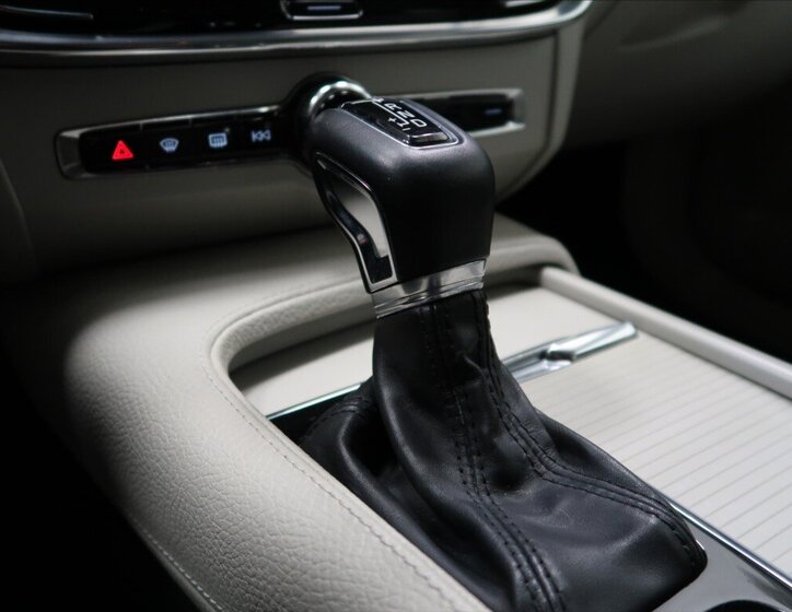 Volvo S90 Sedan 2,0 l 173 kw