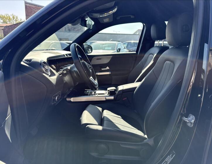 Mercedes-Benz GLB 14