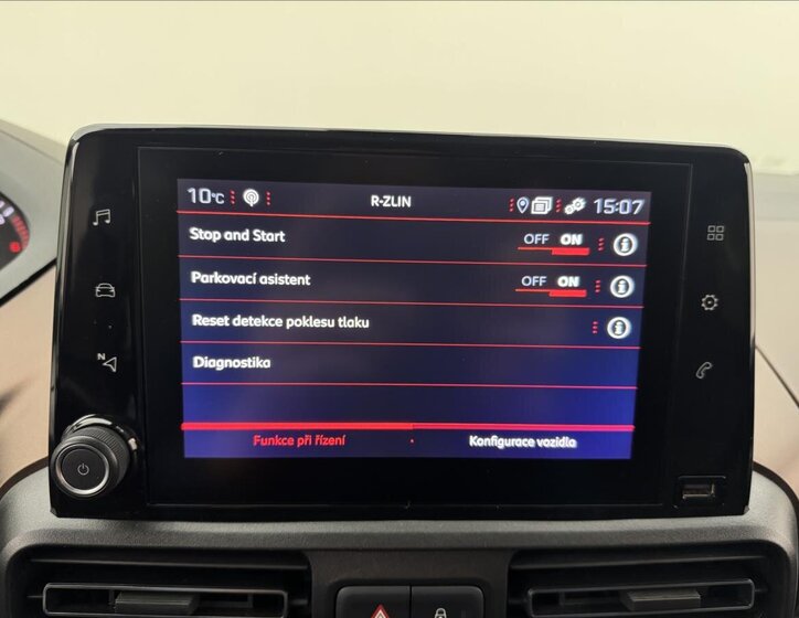 Peugeot Rifter MPV 1,5 l 96 kw