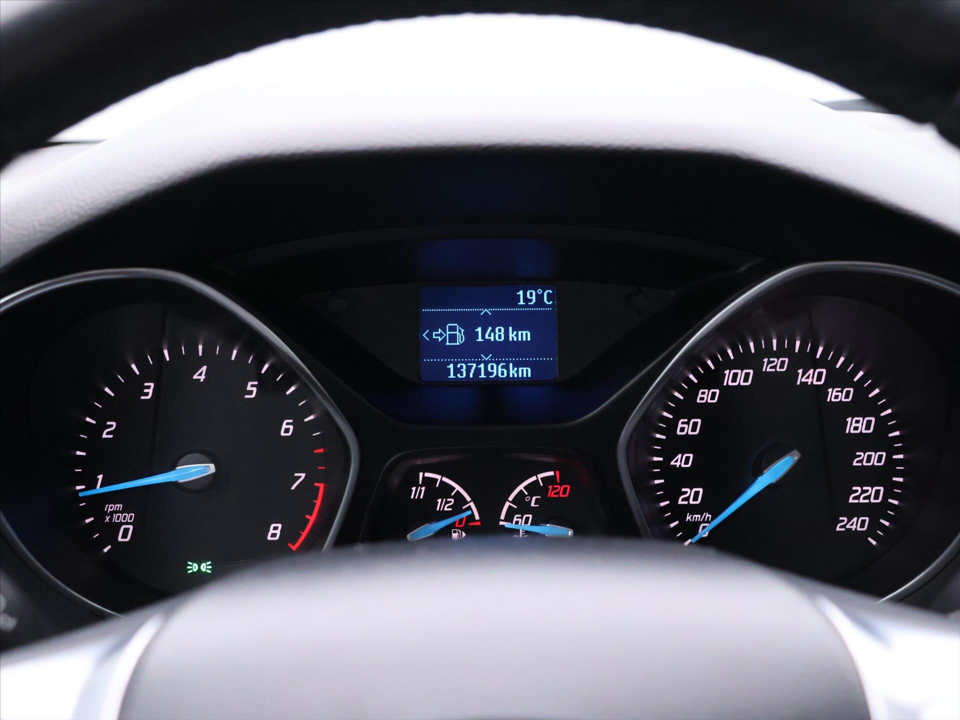 Ford Focus Kombi 998,0 74 kw