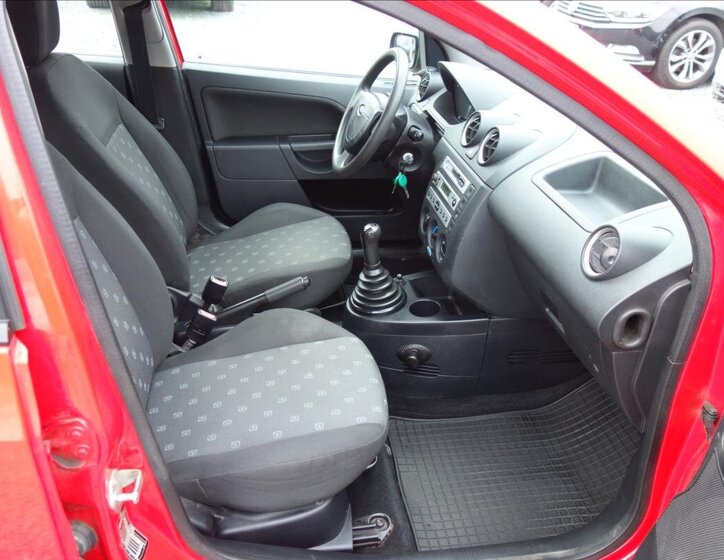 Ford Fiesta Hatchback 1,3 l 51 kw