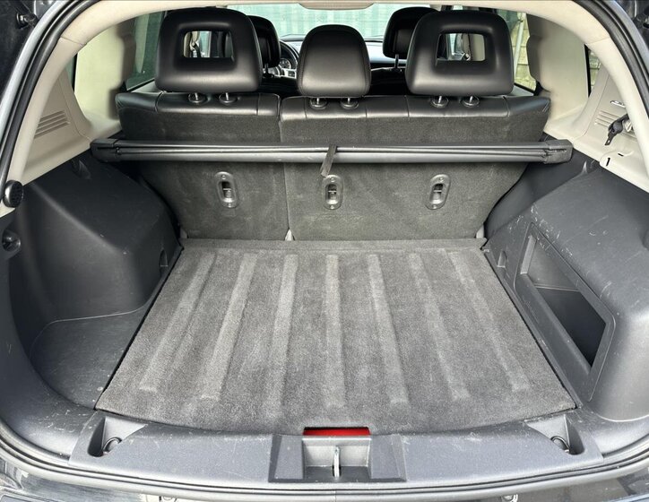 Jeep Compass SUV / Terénní 2,1 l 120 kw