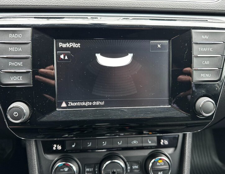 Škoda Superb Sedan / Limuzína 2,0 l 110 kw