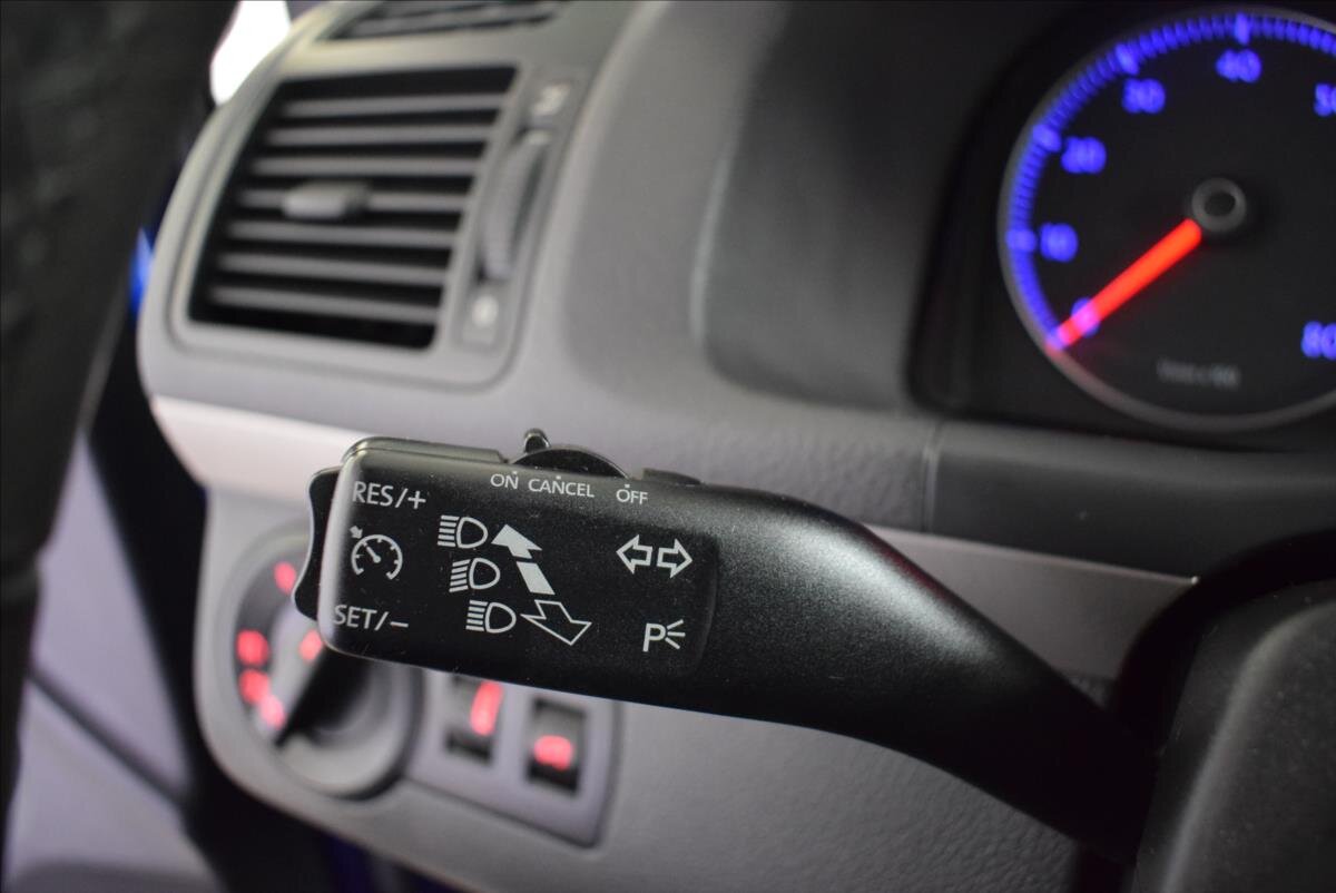 Volkswagen Touran MPV 1,4 l 103 kw