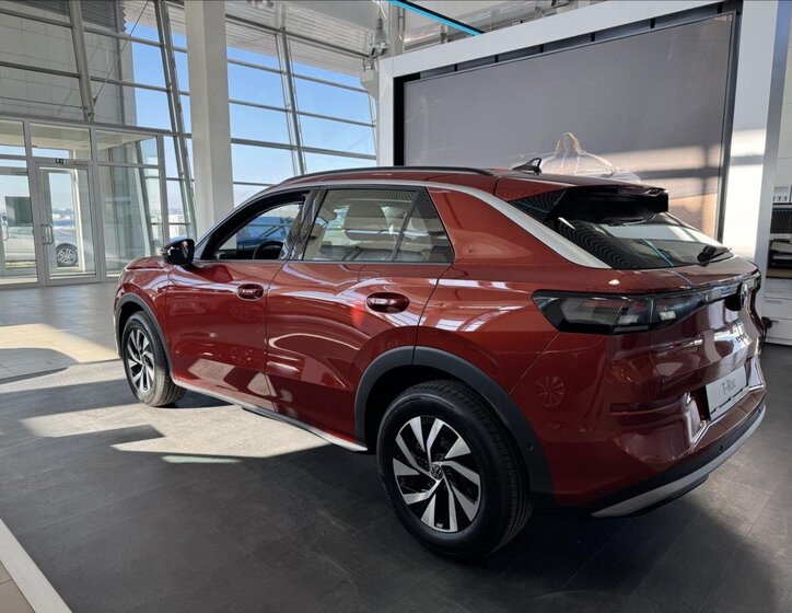 Volkswagen T-Roc SUV / Terénní 1,5 l 110 kw