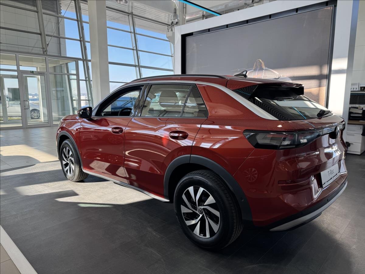 Volkswagen T-Roc SUV / Terénní 1,5 l 110 kw