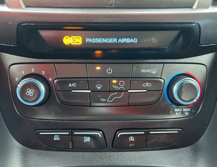 Ford Tourneo Connect Kombi 1,5 l 88 kw