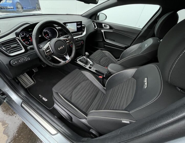 KIA ProCeed Hatchback 1,5 l 118 kw