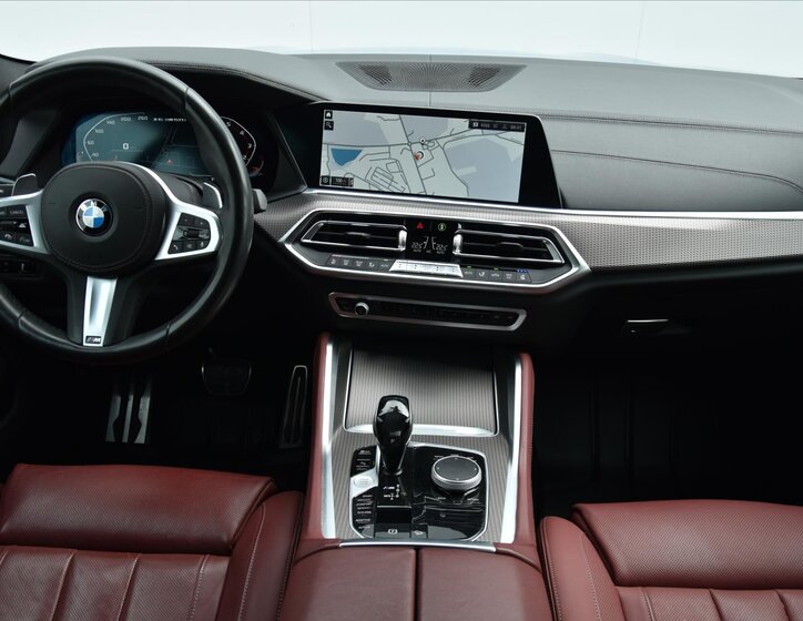 BMW X6 SUV / Terénní 4,4 l 390 kw