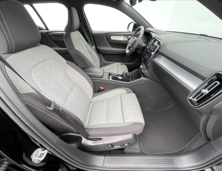 Volvo XC40 SUV 2,0 l 145 kw