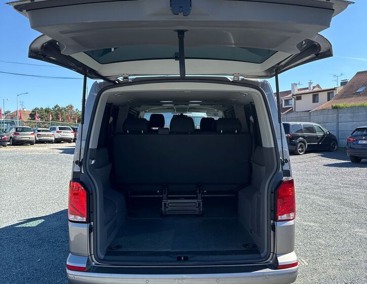 Volkswagen Caravelle 26