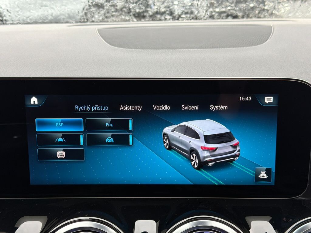 Mercedes-Benz GLA SUV / Terénní 1,3 l 160 kw