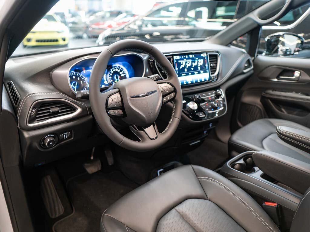 Chrysler Pacifica MPV 3,6 l 221 kw