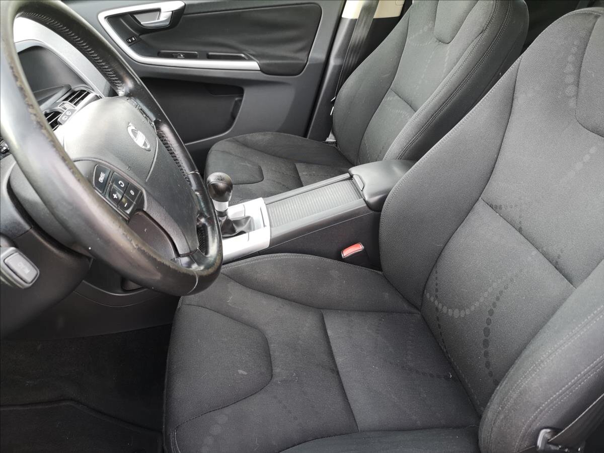 Volvo XC60 Kombi 2,4 l 136 kw