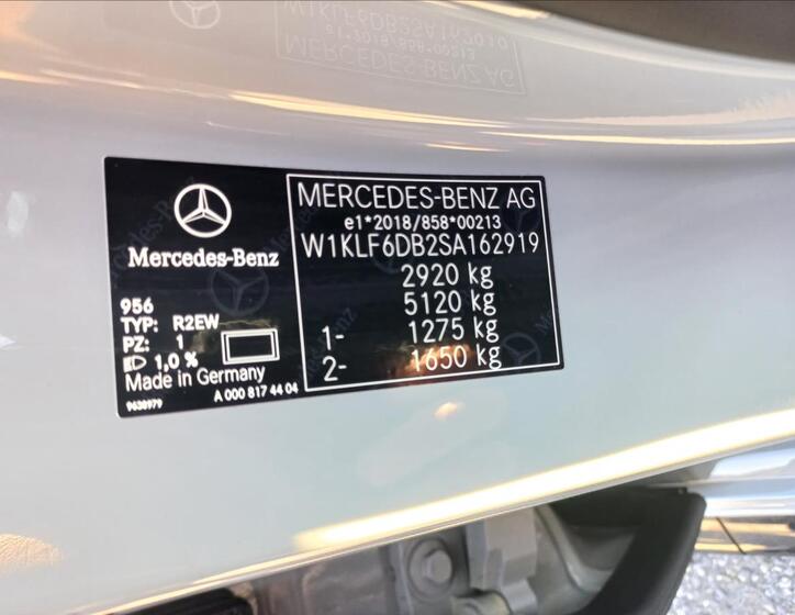 Mercedes-Benz Třídy E 12