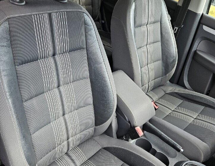 Volkswagen Touran VAN / Minibus 0,0 77 kw
