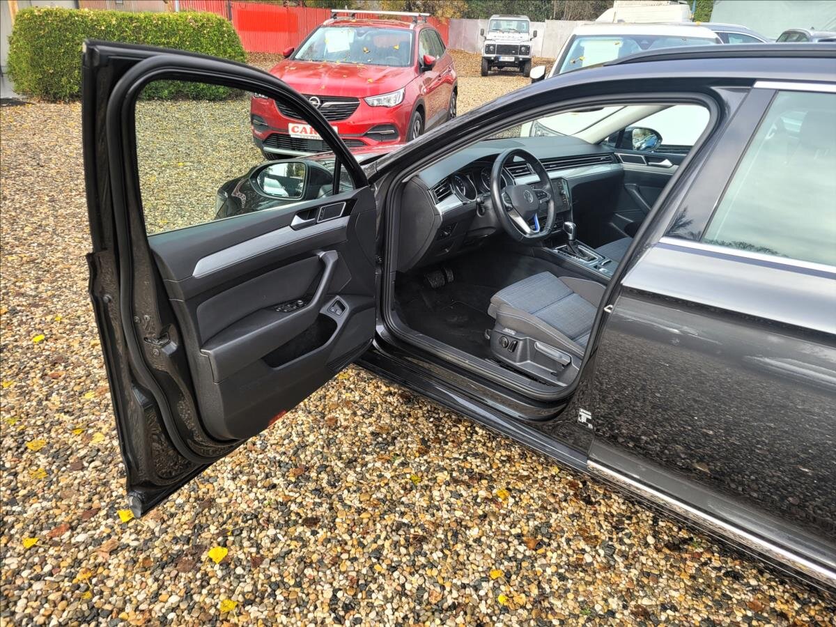 Volkswagen Passat Kombi 1,4 l 160 kw