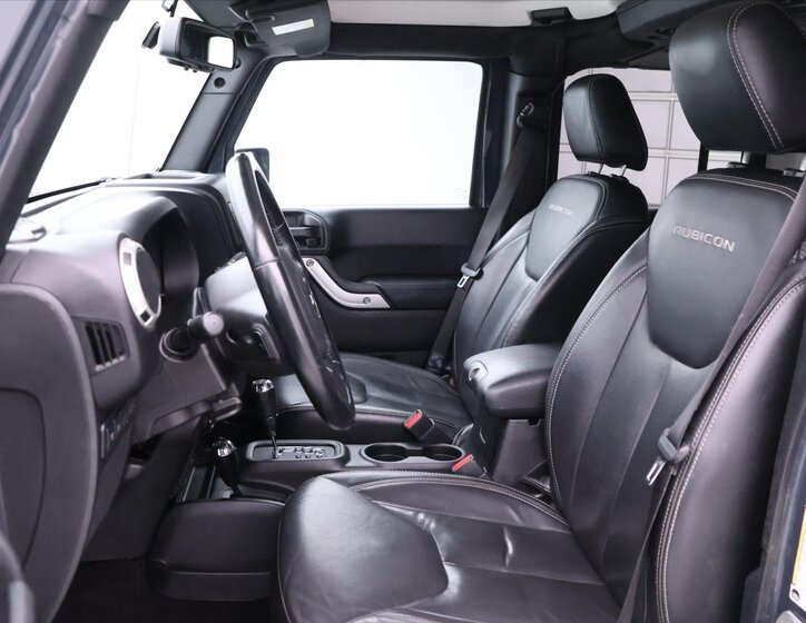 Jeep Wrangler SUV / Terénní 2,8 l 147 kw