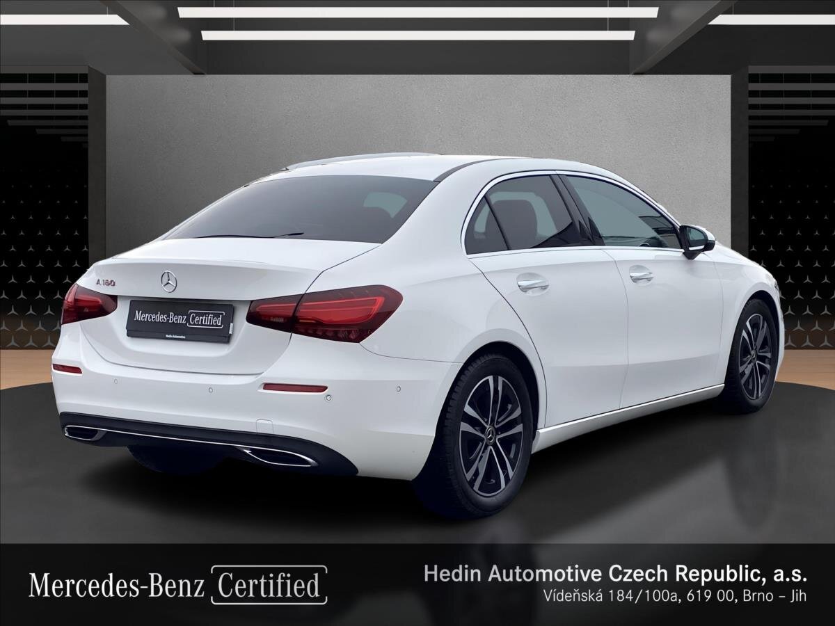 Mercedes-Benz Třídy A Sedan / Limuzína 1,3 l 100 kw