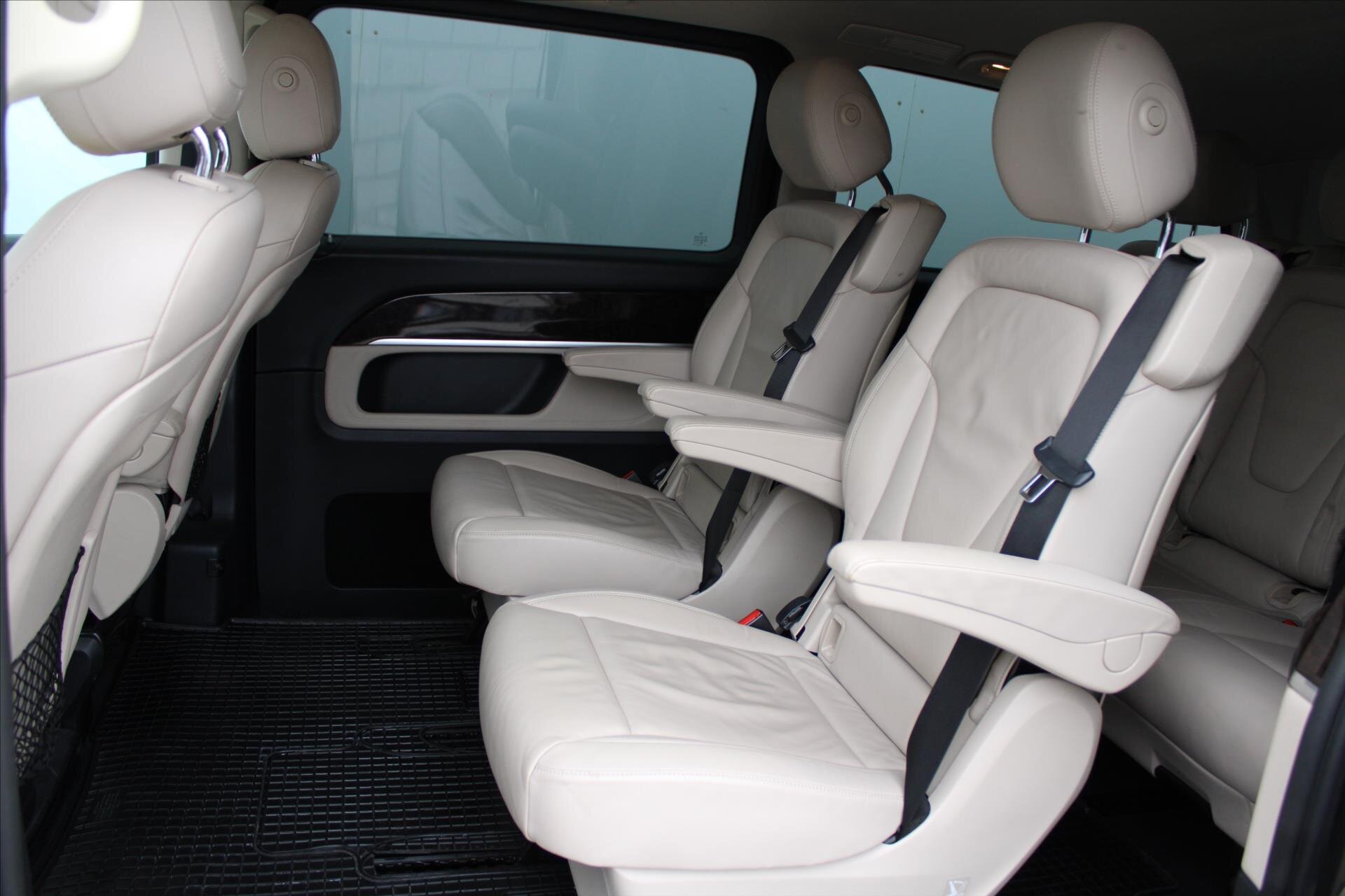 Mercedes-Benz Třídy V MPV 2,1 l 140 kw