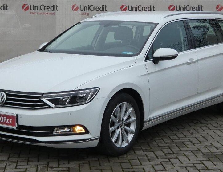 Volkswagen Passat 1