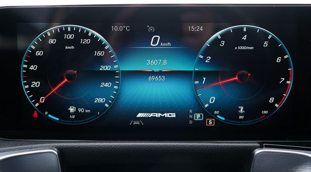 Mercedes-Benz GLB SUV / Terénní 2,0 l 225 kw