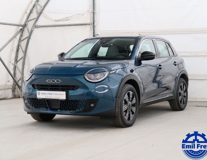 Fiat 600 Hatchback 1,2 l 100 kw