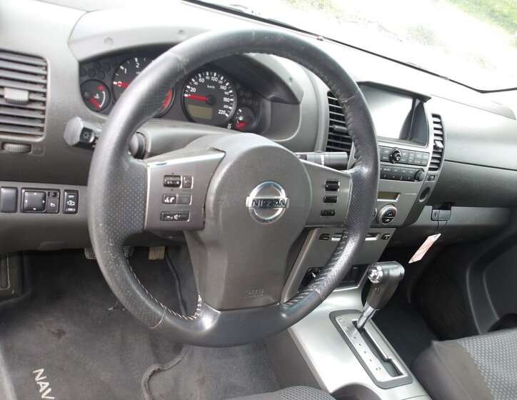 Nissan Navara Pick-up 2,5 l 126 kw