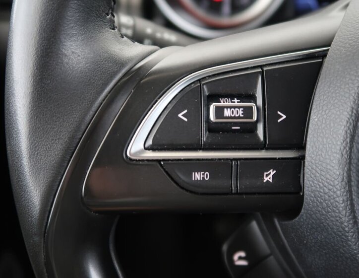 Suzuki Swift Hatchback 1,2 l 61 kw