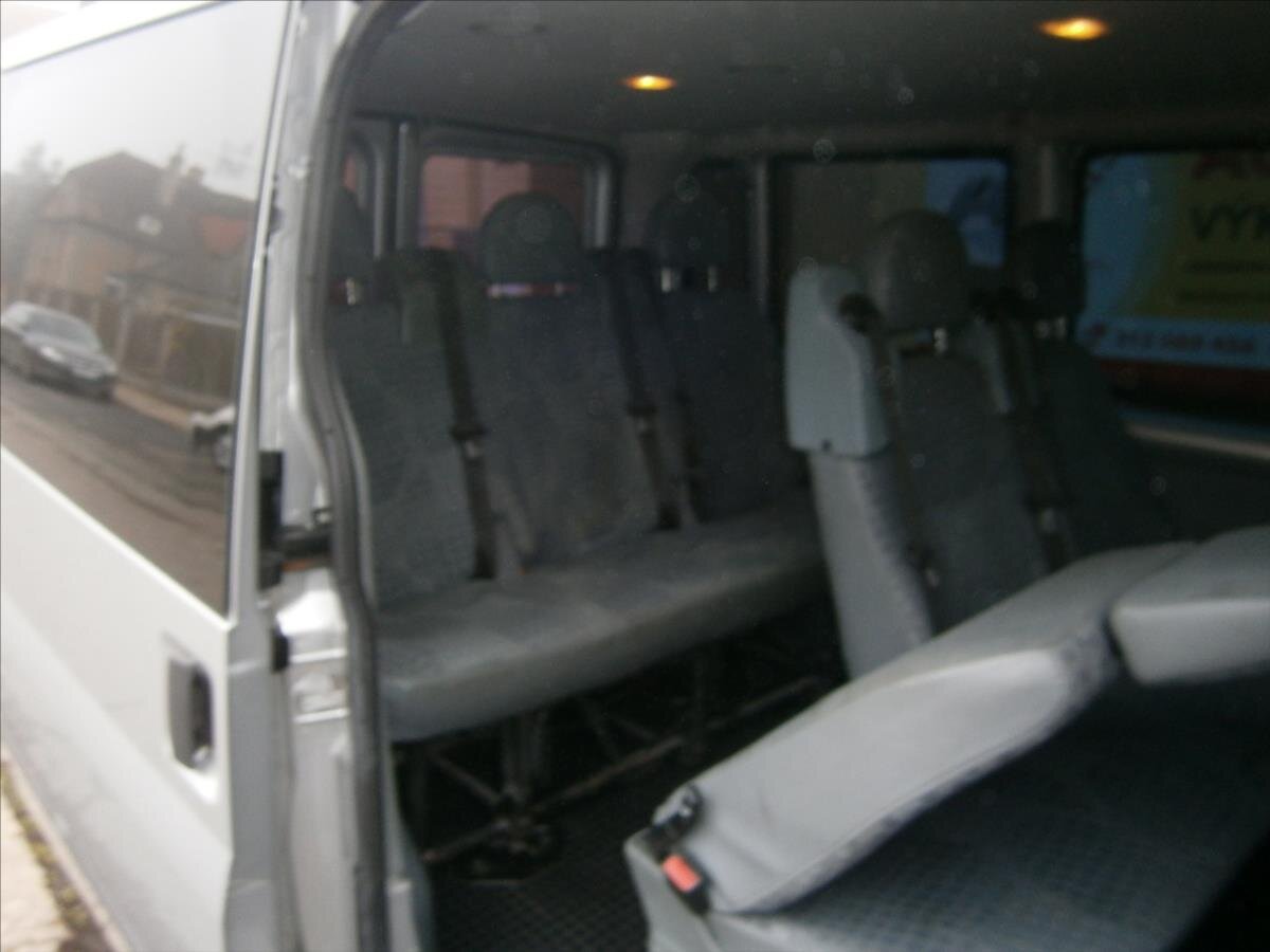 Ford Transit Kombi 2,2 l 92 kw
