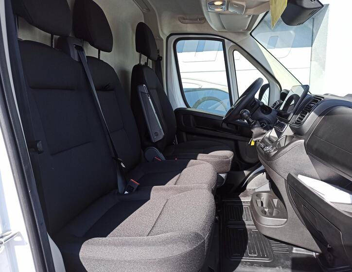 Toyota Proace Max 12