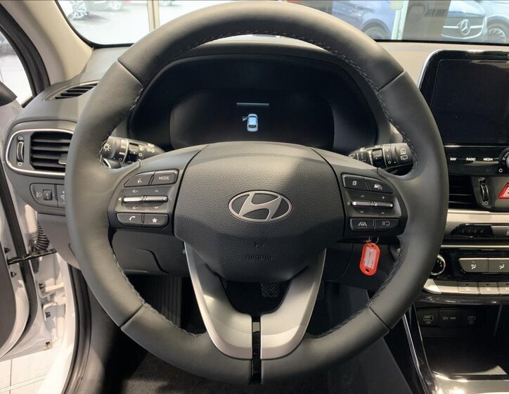 Hyundai i30 27