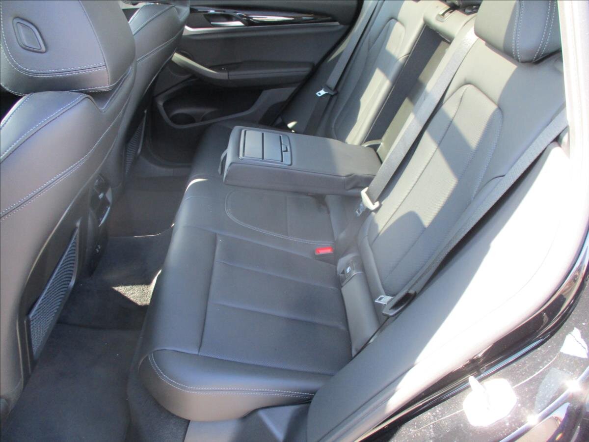 BMW X3 SUV / Terénní 2,0 l 215 kw