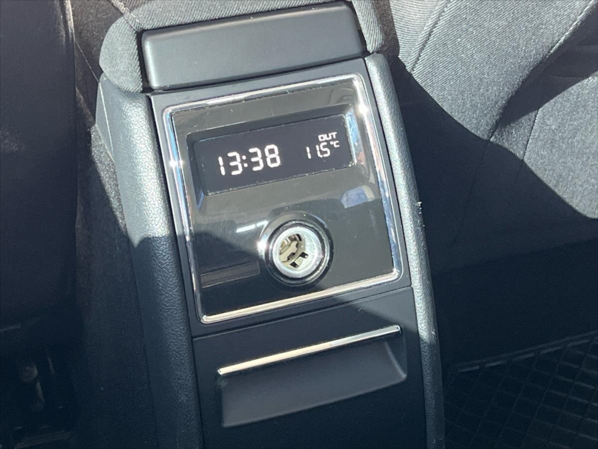 Škoda Superb Kombi 2,0 l 103 kw