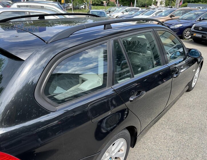 BMW Řada 3 Kombi 2,0 l 120 kw