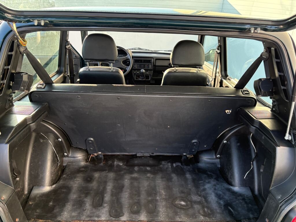 Lada Niva SUV 1,7 l 61 kw