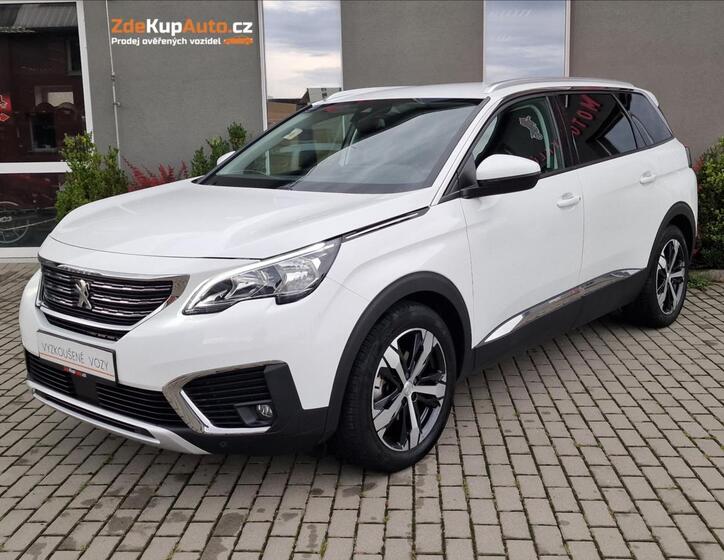 Peugeot 5008 MPV 1,2 l 96 kw