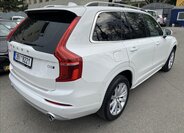 Volvo XC90 SUV / Terénní 2,0 l 173 kw