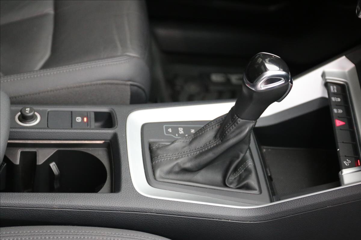 Audi Q3 SUV 2,0 l 140 kw