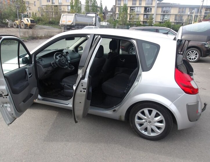 Renault Scénic Kombi 1,5 l 76 kw