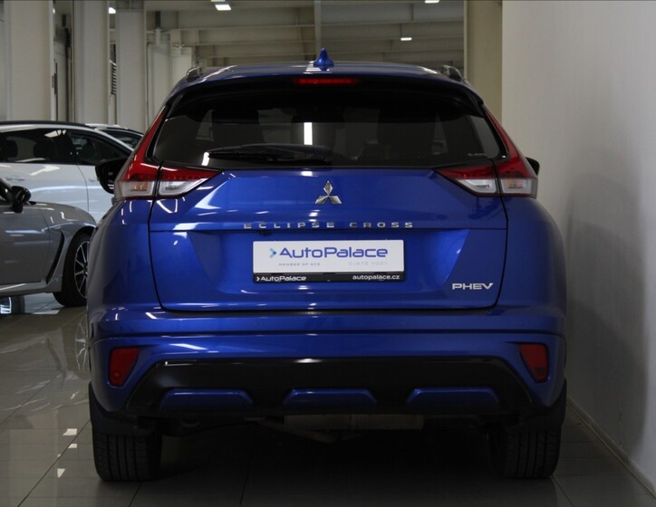 Mitsubishi Eclipse Cross 4