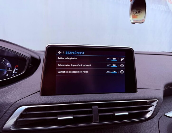 Peugeot 5008 SUV / Terénní 1,6 l 133 kw
