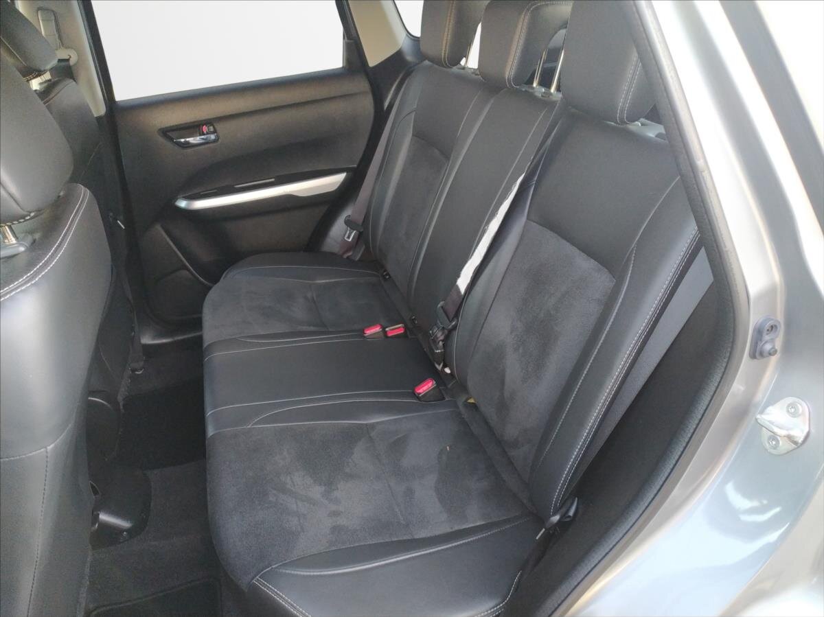 Suzuki Vitara SUV 1,6 l 88 kw